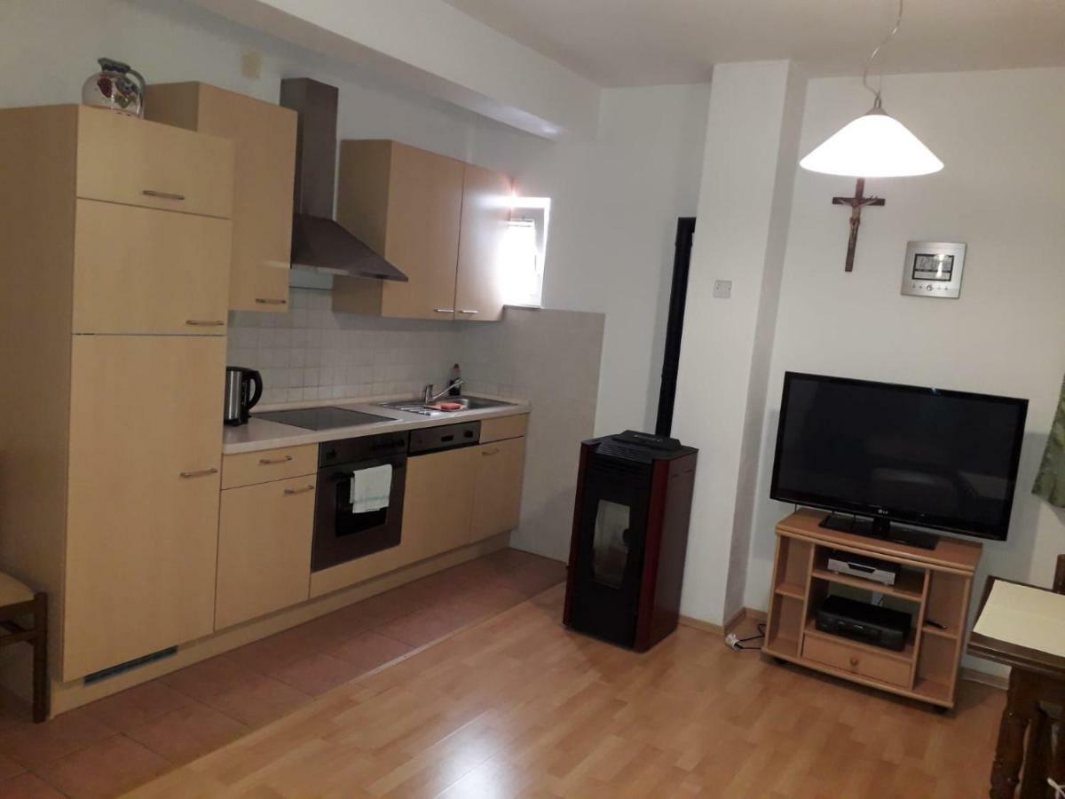 מאקרסקה Apartments Knezevic מראה חיצוני תמונה